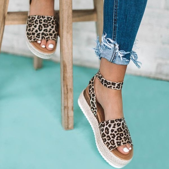 NEW SIZES **LADIES LEOPARD ESPADRILLE PLATFORM - Picture 2 of 8
